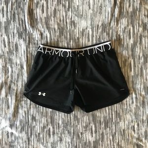 Under Armour Loose Fit Shorts